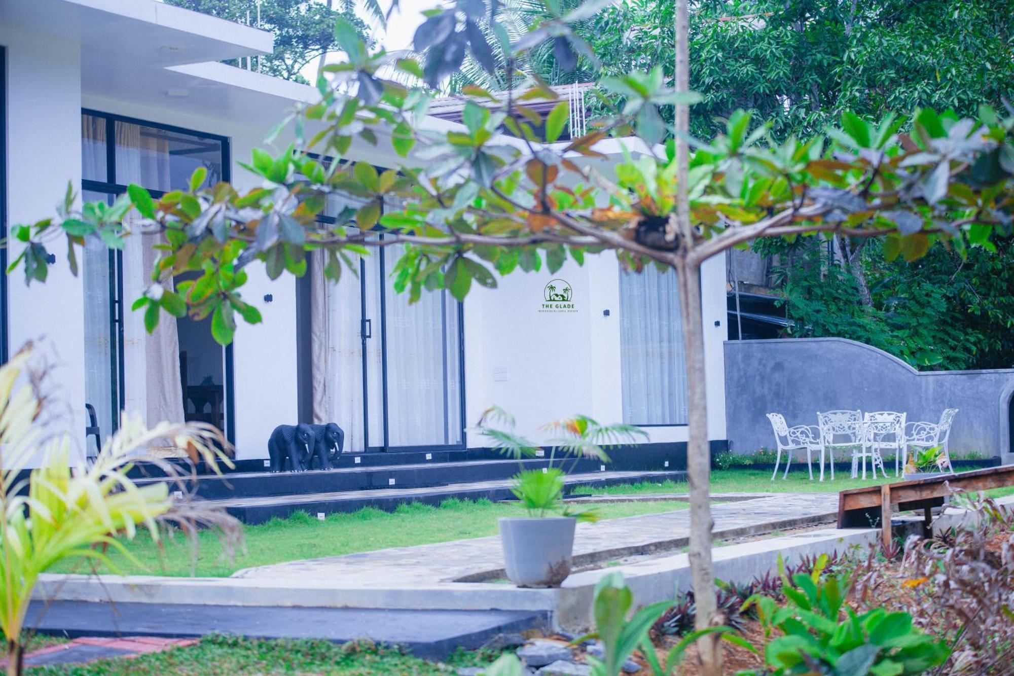 The Glade Aparthotel Weligama Buitenkant foto