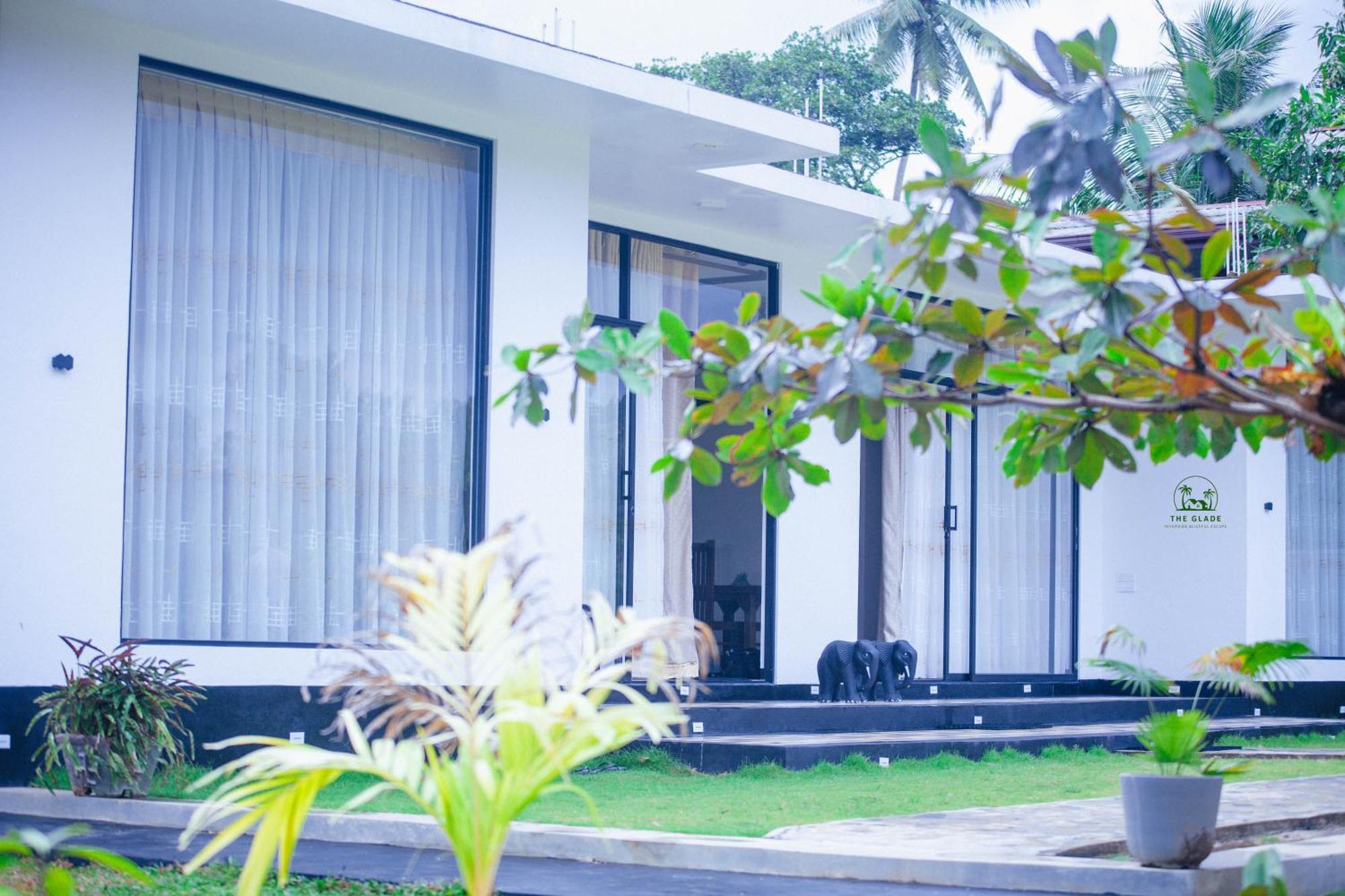 The Glade Aparthotel Weligama Buitenkant foto