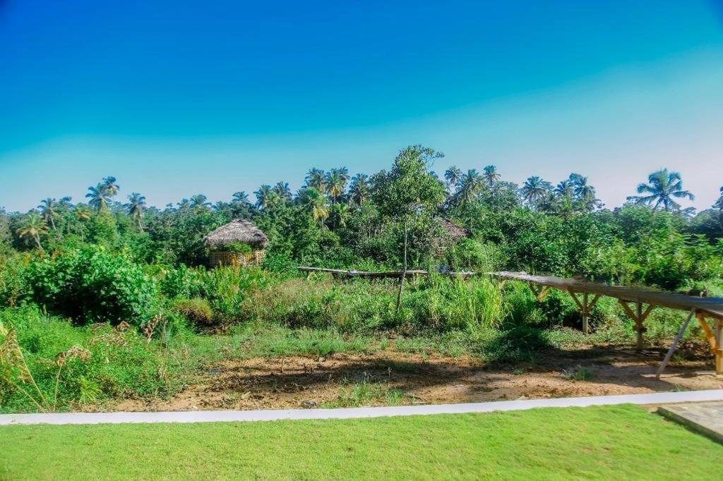 The Glade Aparthotel Weligama Buitenkant foto